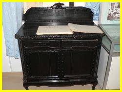 Lin Yutang's desk at the Xiamen University Lin Yutang Memorial, third floor of the Xiamen University Library