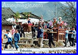 Children propped up on poles from morning to night, in annual Zougushi festival in West Fujian